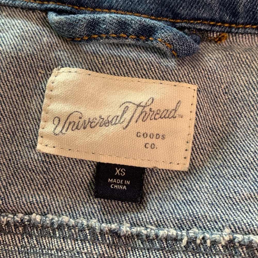 Universal Thread Jean Jacket - Picture 10 of 12